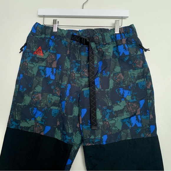 ❗️FLASH SALE❗️MEN'S Nike ACG TRAIL Camouflage Big Pocket Cargo Pants SIZE MEDIUM - Picture 6 of 13